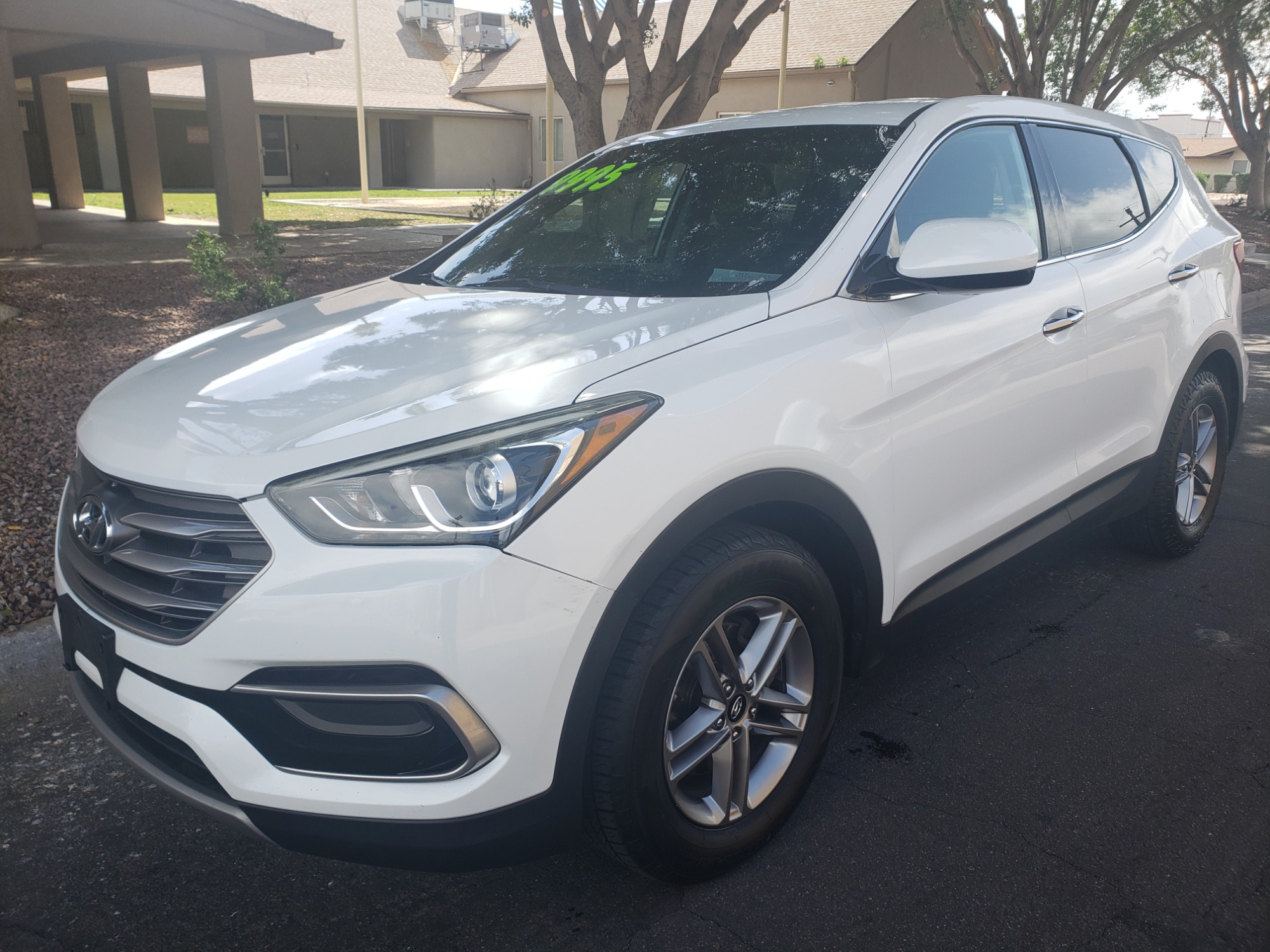 photo of 2017 Hyundai Santa Fe Sport 2.4 FWD